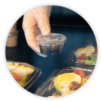 Pot pour sauces en plastique jetable