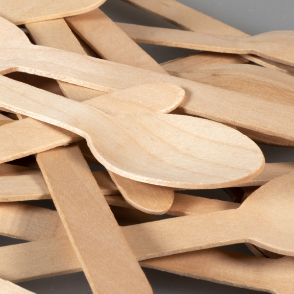 Couverts et couteau en bois de 16 cm.