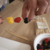 pique bois pour brochette en fruits