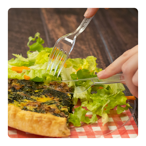 Couverts en plastique jetables