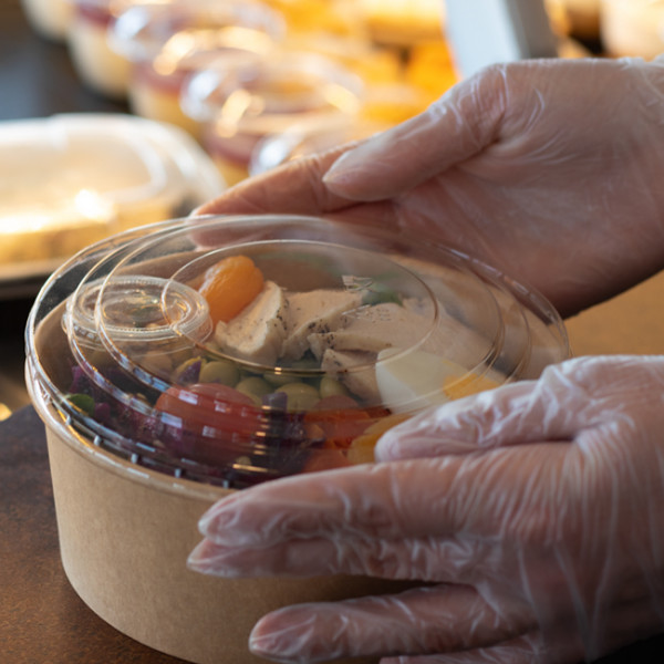 Bol en carton kraft avec couvercle PET 1100 mL.