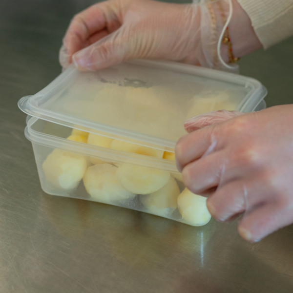 Boîtes et couvercles PP réutilisables 600g + répertoire