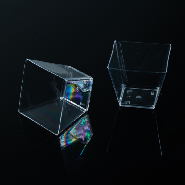 Verrine en plastique pas chère transparente pour traiteur et buffets
