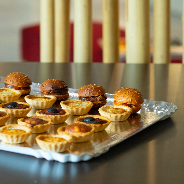 plateau traiteur argent petits fours carton 28x42cm I20013ARG