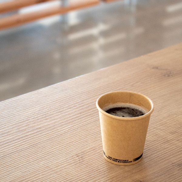 Gobelet en carton kraft 18 cl avec café