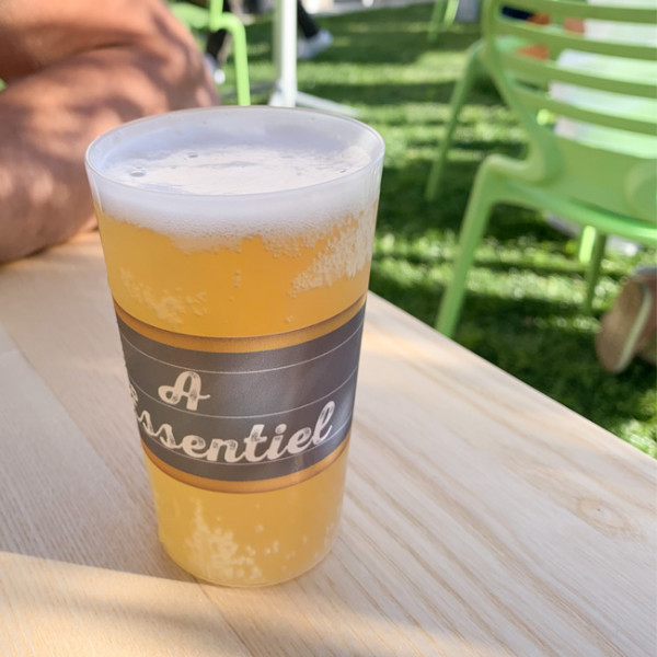 Gobelet réutilisable personnalisé 33 cl impression digitale illimitée.