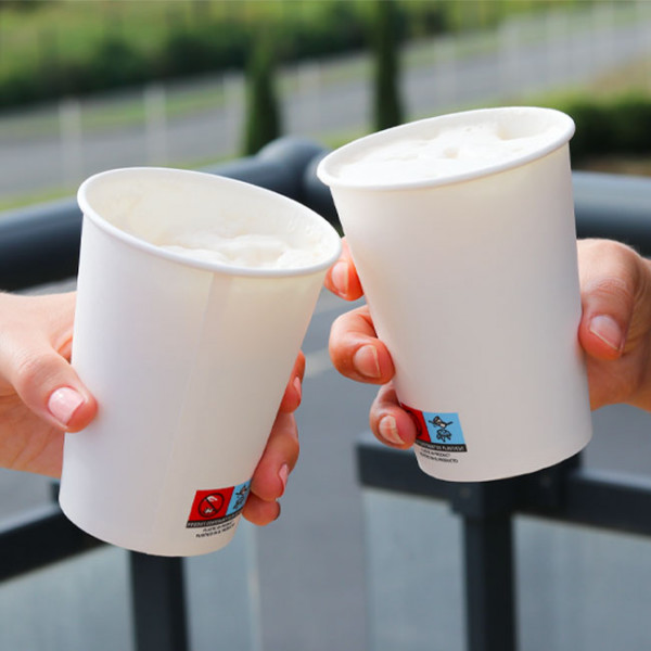 Gobelets à bière en carton