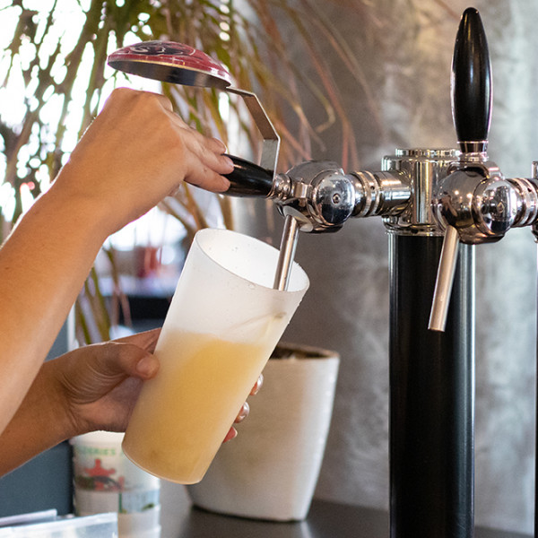 gobelet réutilisable translucide neutre 60 cL jaugé à 50 cL, verre réutilisable, carafe réutilisable, 33cL transparent, 25cL, articles réutilisables.