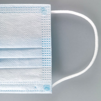 Masque jetable chirurgical avec pince-nez