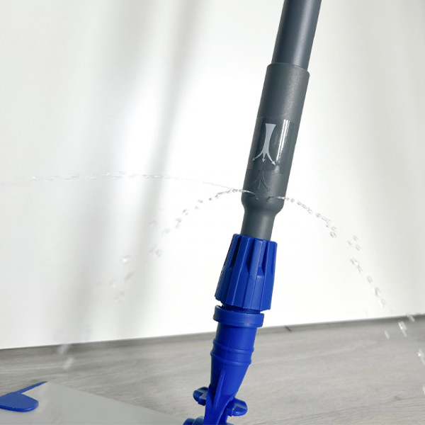 Balai vaporisateur pour sol avec réservoir 600 mL