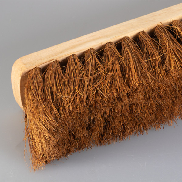 Balai coco zébré 30 cm & matériel de balayage.