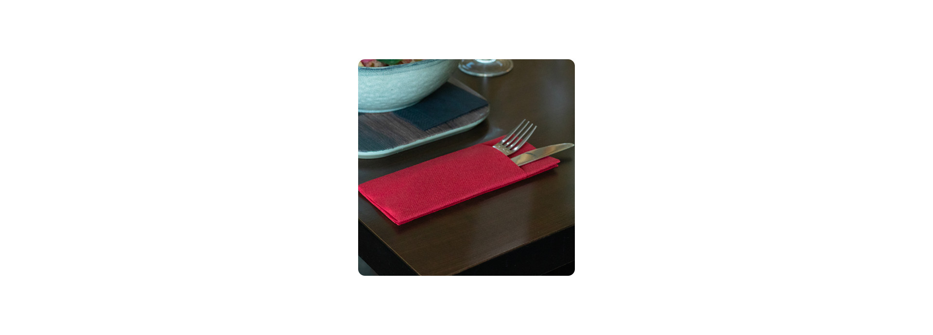 Serviette pochette jetable pour restaurant