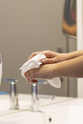 Essuie-mains plié en papier