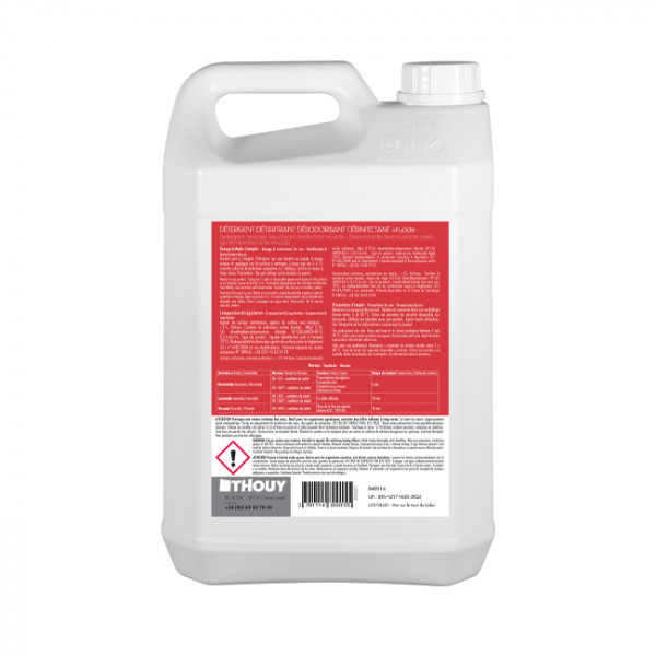 Nettoyant universel + 750 mL de produits sanitaires.