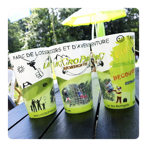 Ecocup en plastique réutilisable personnalisé pour un parc accrobranche
