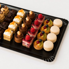 Grand plateau en carton noir pour mignardises et buffets