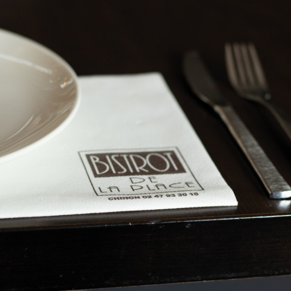 Serviette personnalisée en tissu doux 6 coloris, 30x40cm, kangourou plié, 1-2 couleurs.