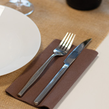 Serviette en papier molletonné chocolat 40 x 40