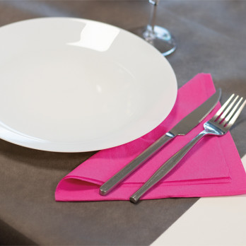 Serviette en papier molletonné rose fuchsia 40 x 40