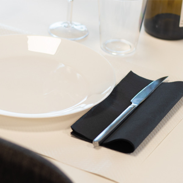 serviette en papier molletonné noir 40x40 double point molleton double point kraft doux 40x40 double épaisseur