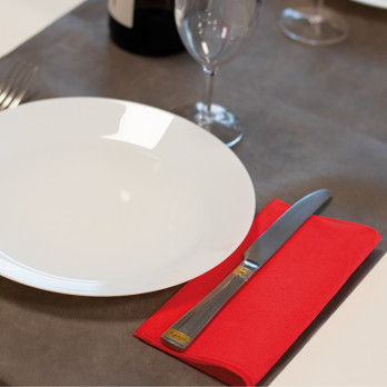 Serviette en papier molletonné rouge 40 x 40